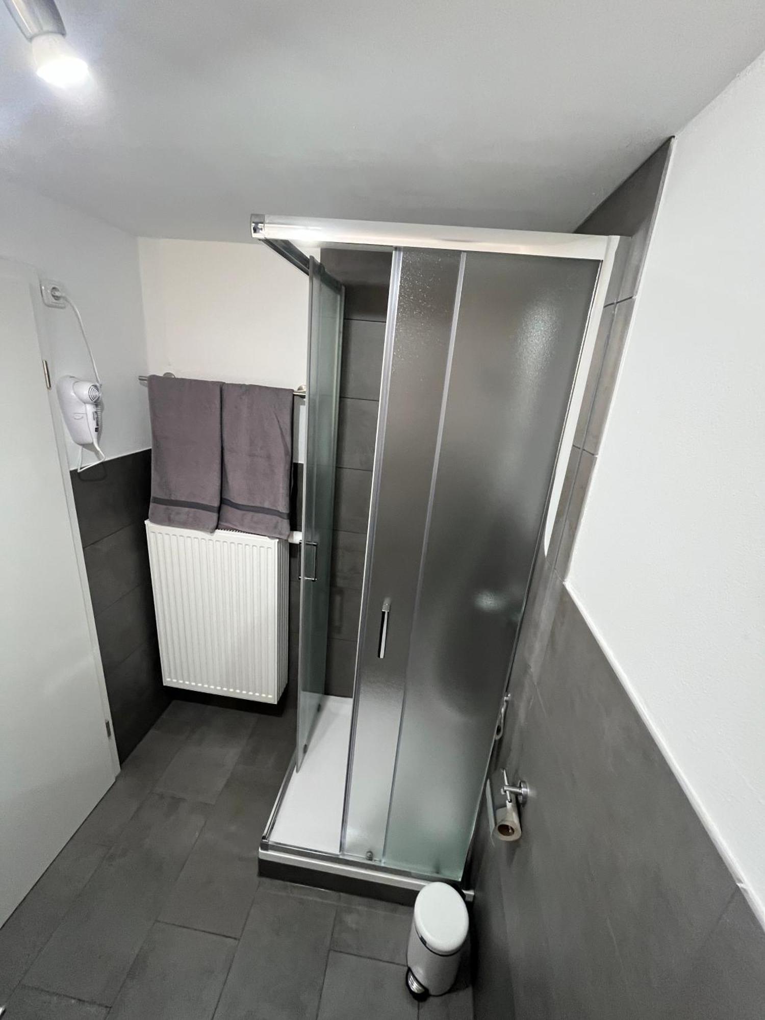 Ferienwohnungen Und Appartements - Haus Budinger Alf Exterior foto